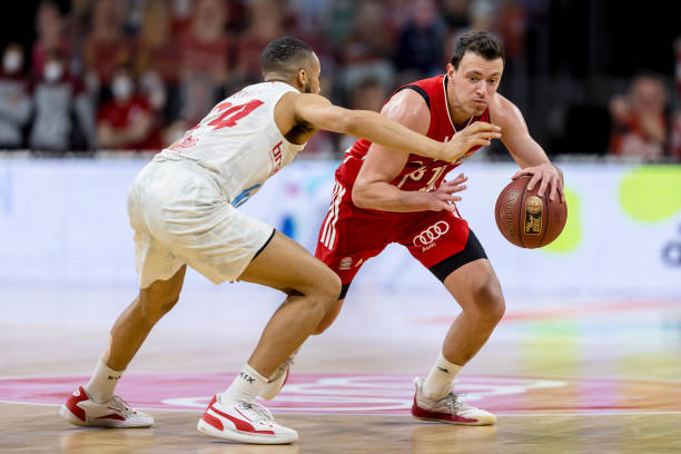 排名更高 排名更高