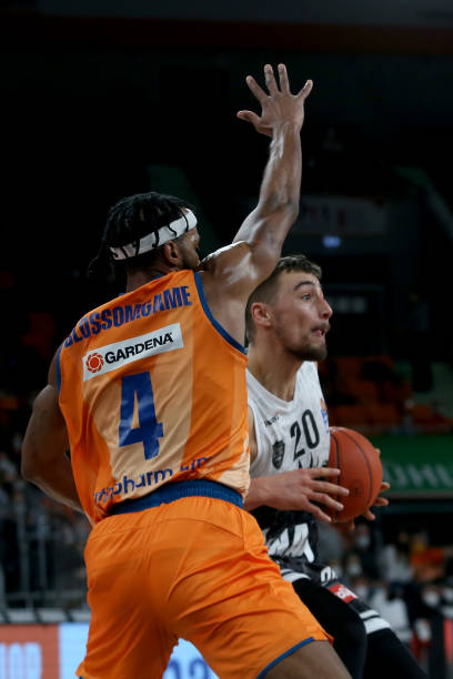 巨大压力 巨大压力