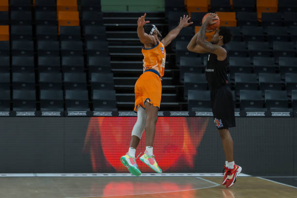 职业生涯初 职业生涯初